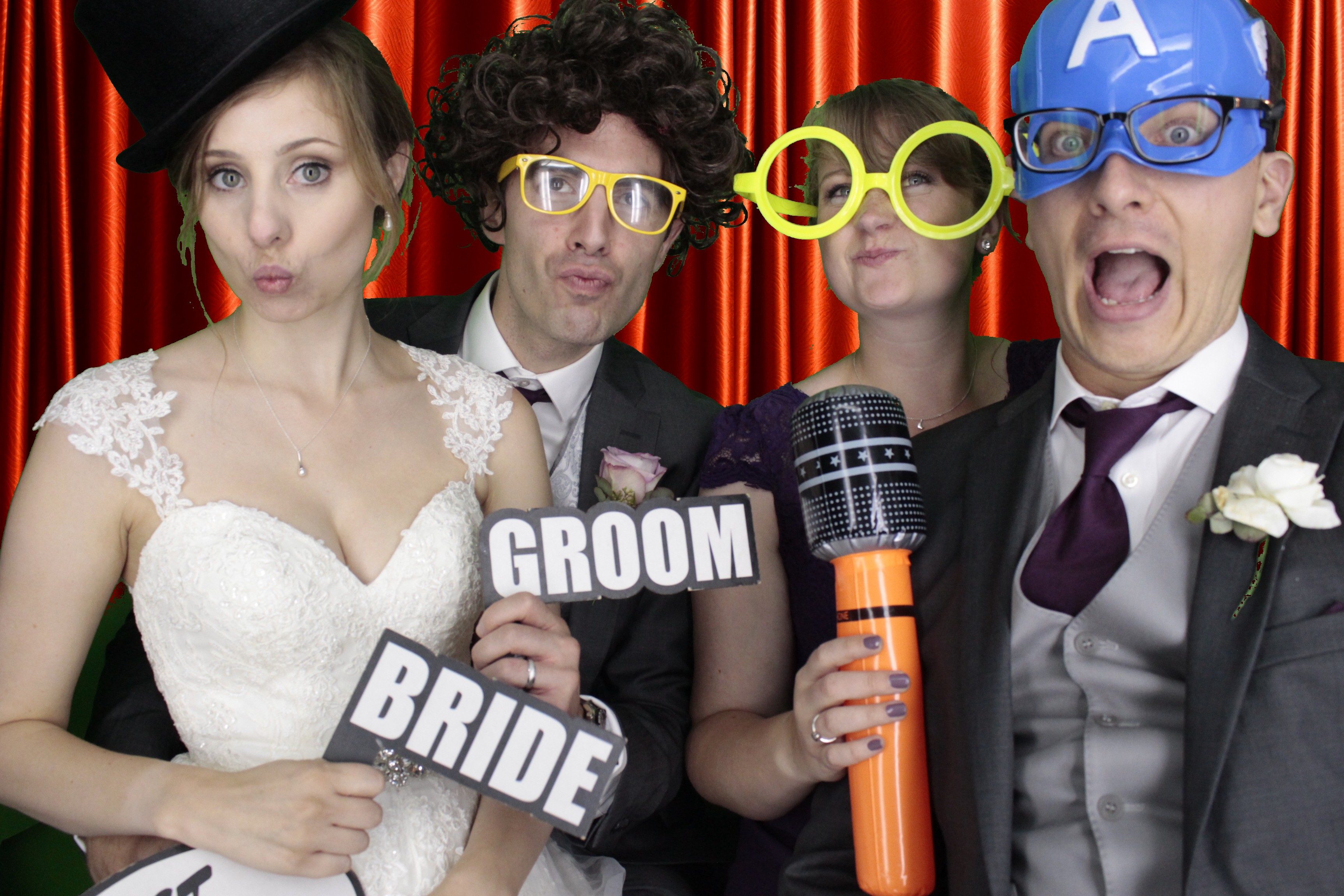Mr & Mrs Brooks | View more photos from the event at gallery.myphotoboothexperience.co.uk/u/MyPhotoBoothExperienceLtd/Mr-Mrs-Brooks